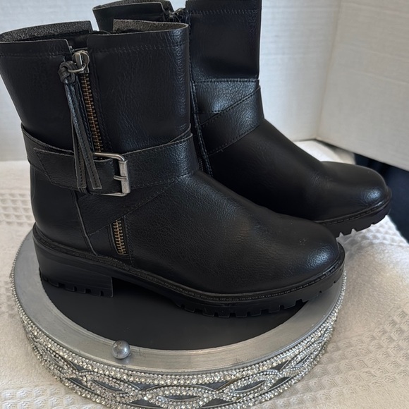 Universal Thread Black Combat Moto Boots with Buckle Details - Picture 1 of 7